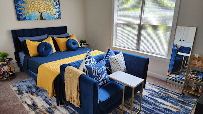 Hivemind's room