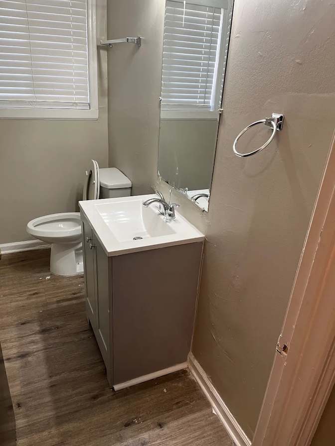 Alcove Rooms's room