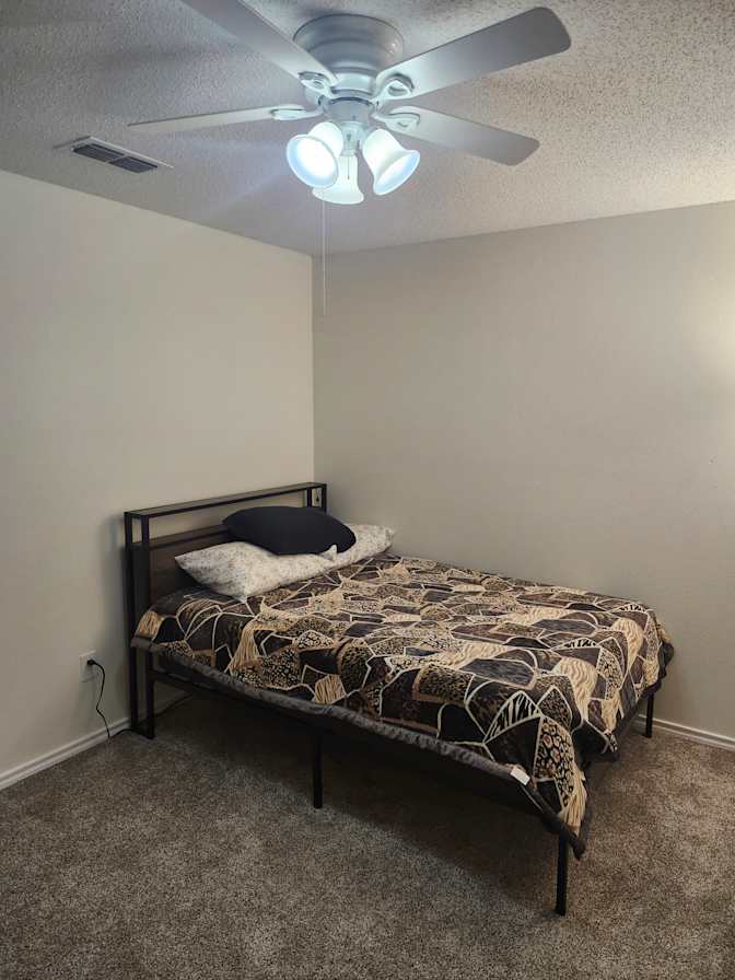 Rolando Perez's room