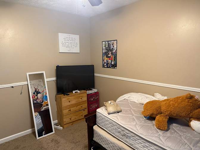 Alcove Rooms's room
