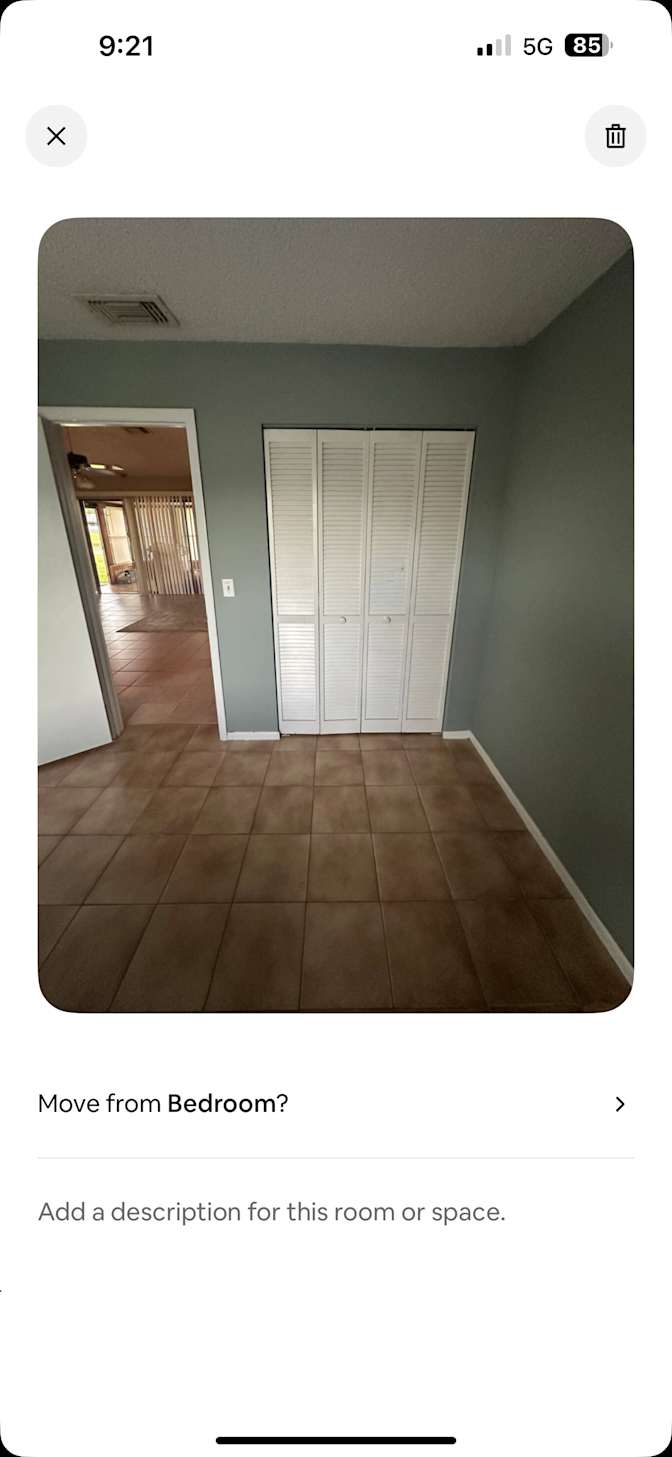Evren's room
