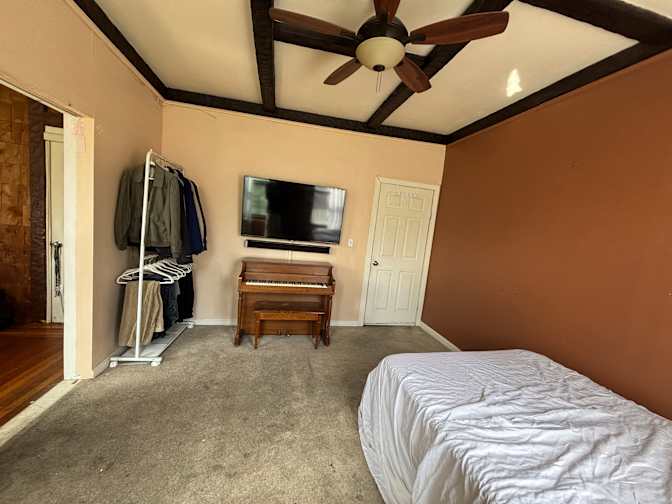 Niteyes's room