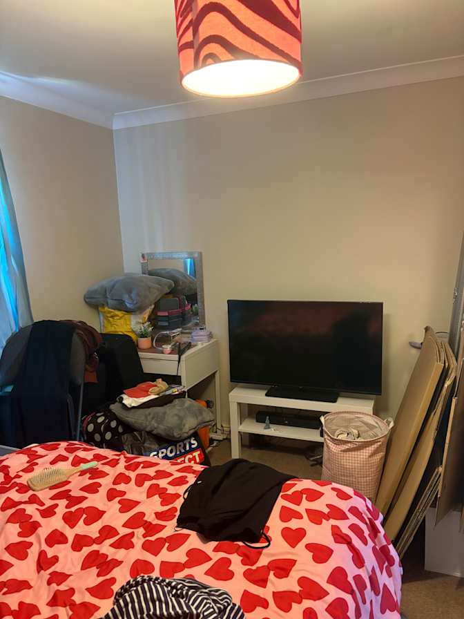 Leanne Officer's room