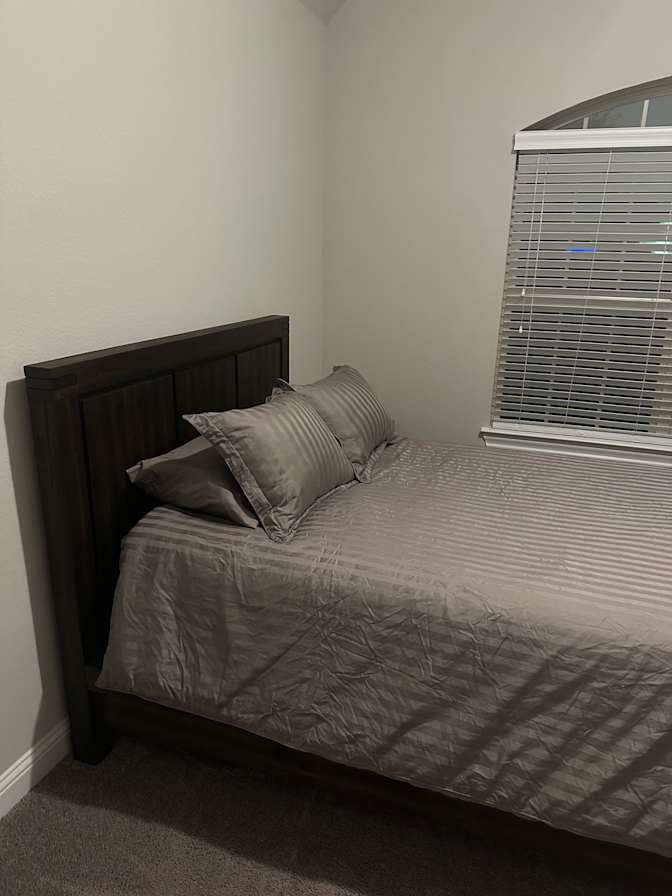 Hanna G.'s room