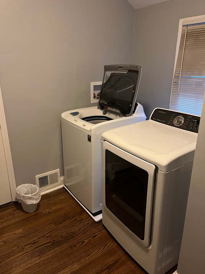 Jin's room