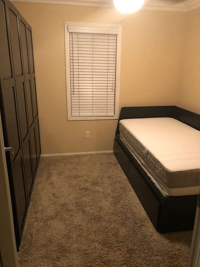 Alexi's room