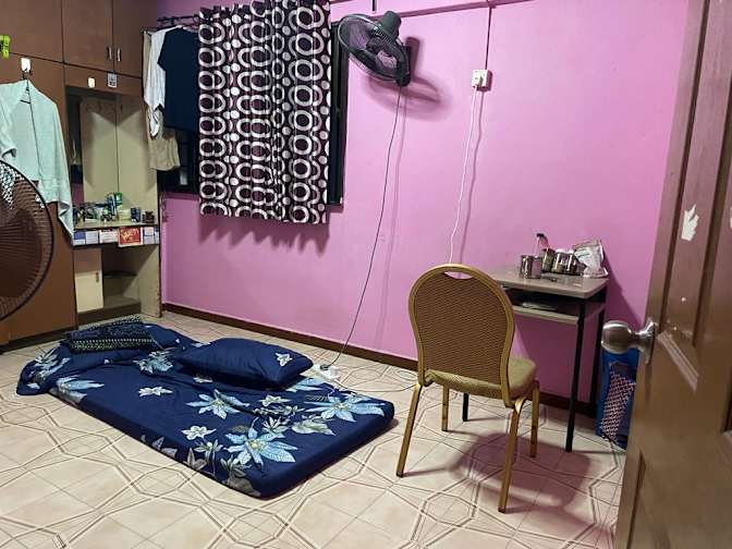 Muthu's room