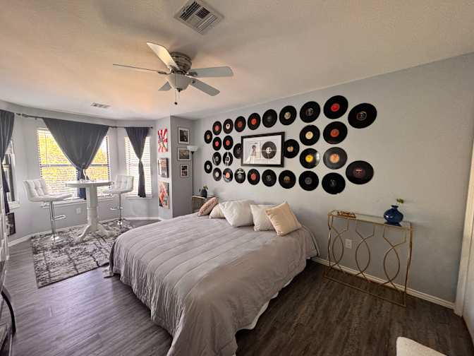 Mary's room