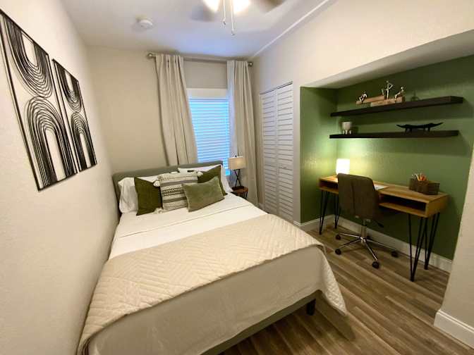 Javier's room