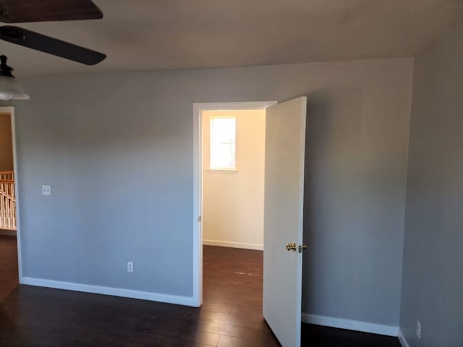 KathleenSam's room