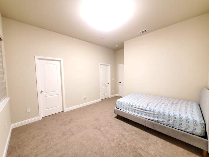 Khloé PH's room