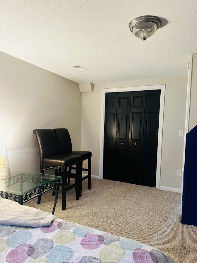 dina's room