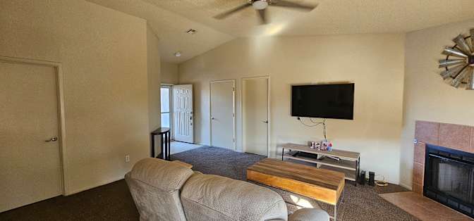 Thomas's room