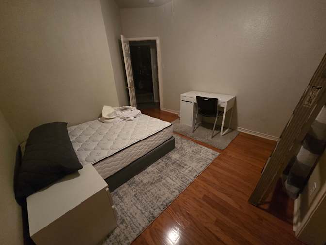 Steven Nguyen's room