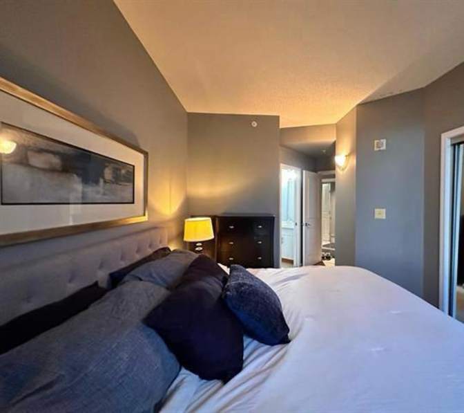 Cindy's room