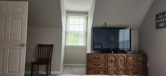 Two Rooms in Tacketts Mill - Lake Ridge, VA's room
