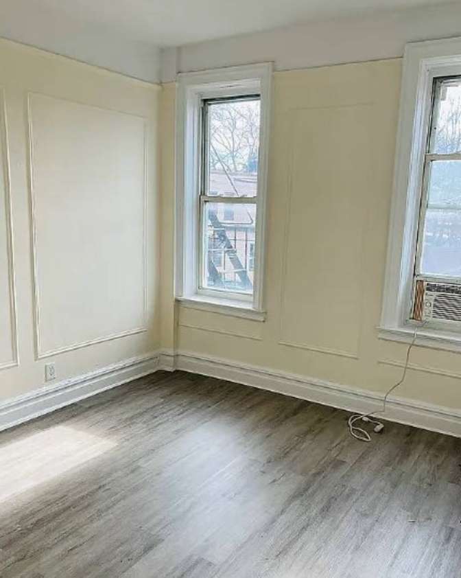 Renovated Two Bedroom Apartment's room