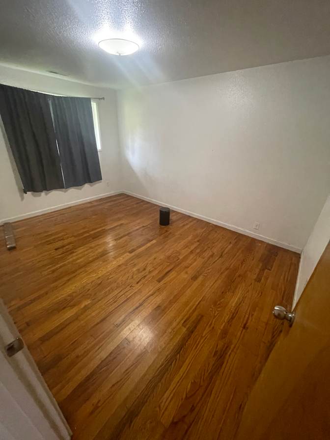 Oscar's room