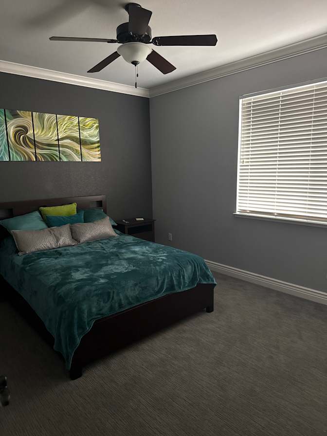 Tinna's room