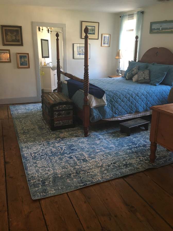 Aileen L's room