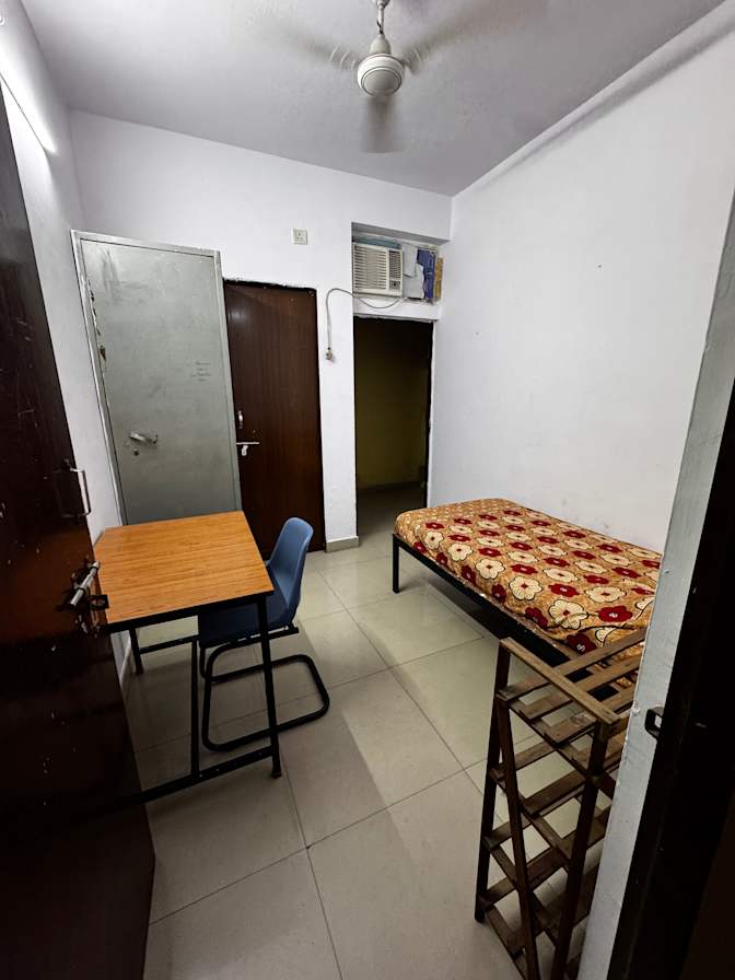 Khushboo's room