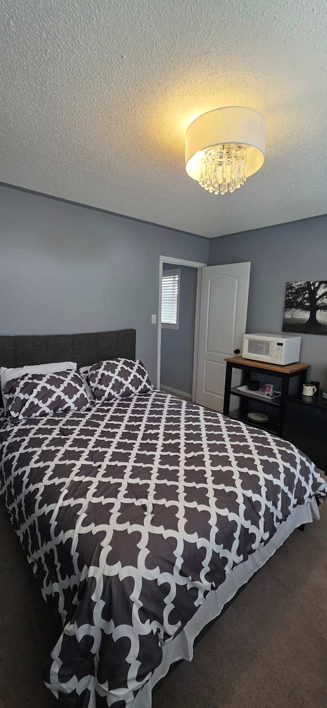 Richardo's room
