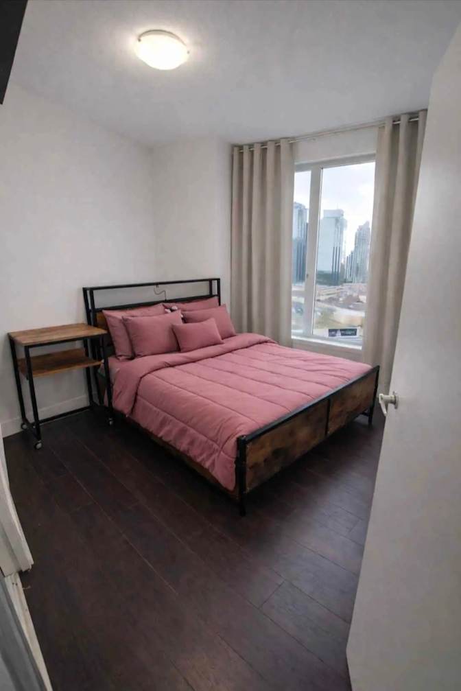 Robyn's room