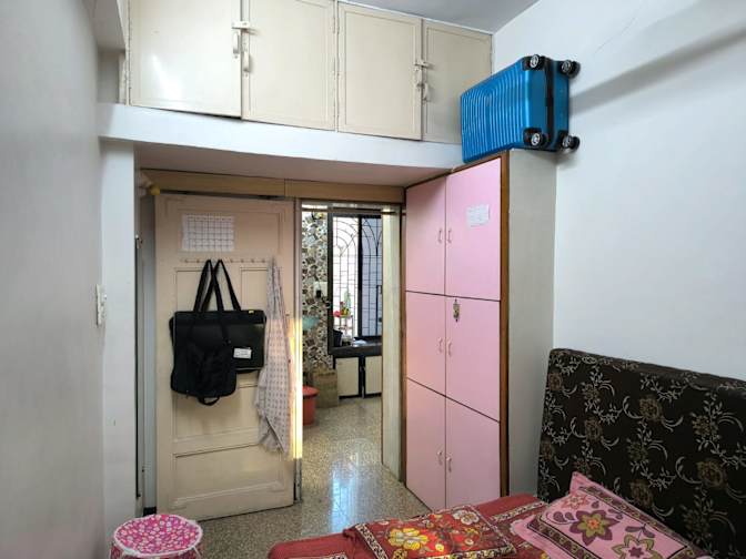 Chakshu vaidya's room