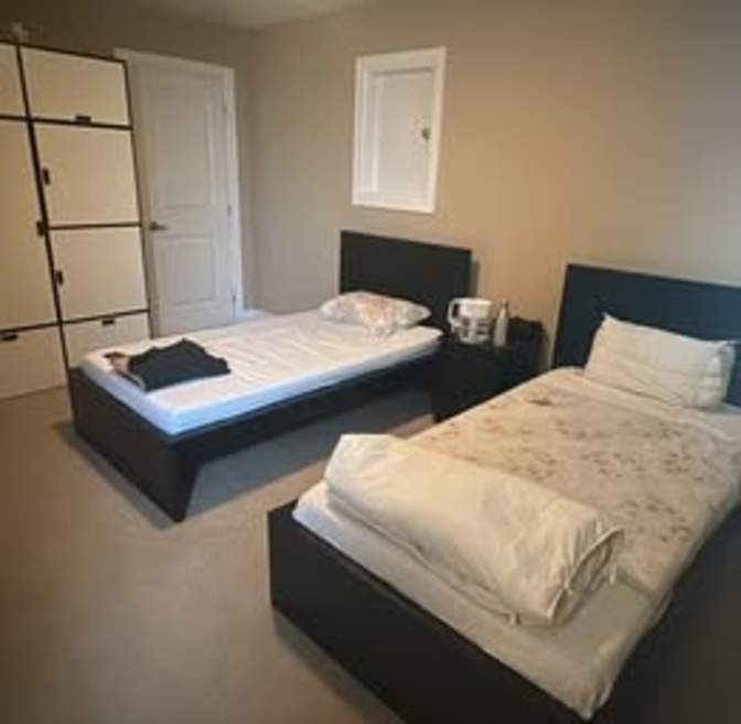 RYJAY's room