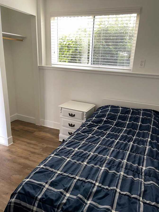 Neda's room
