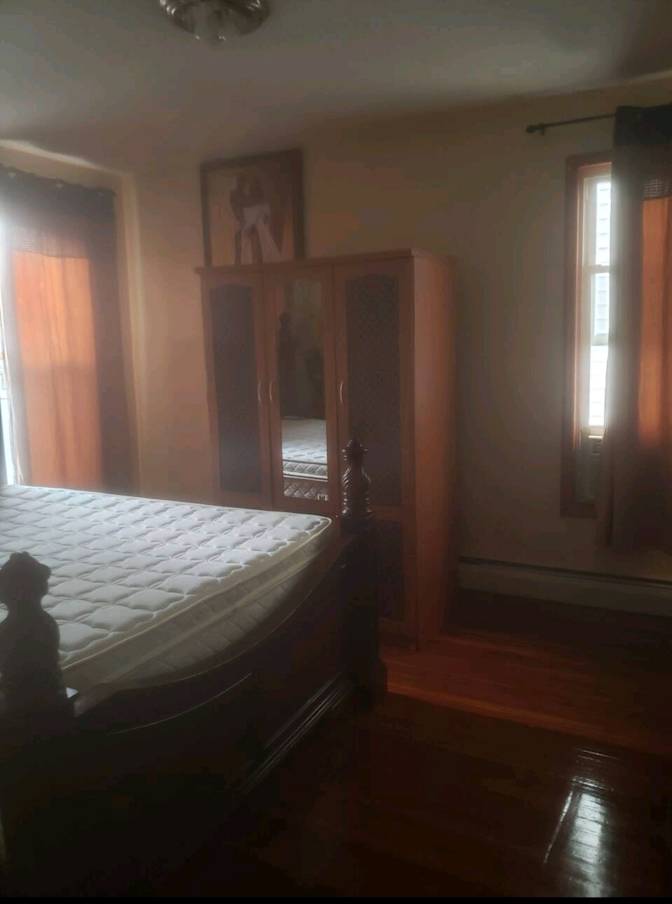 Dlemuel's room