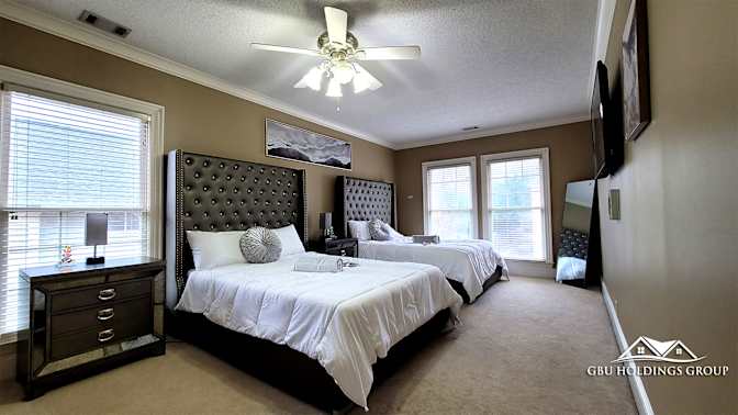 GBU Holdings Group's room