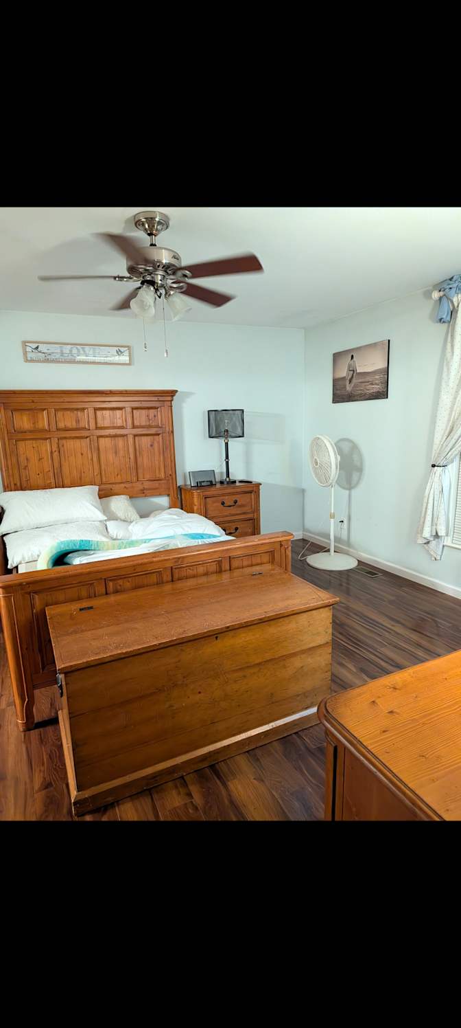 phillip morris's room