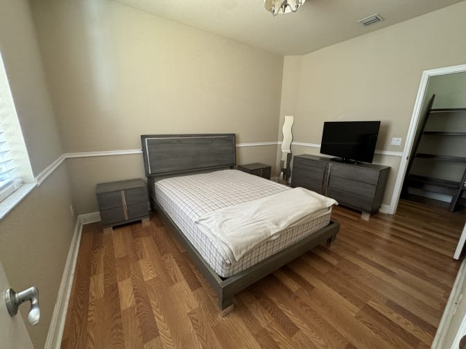 Jennifer's room