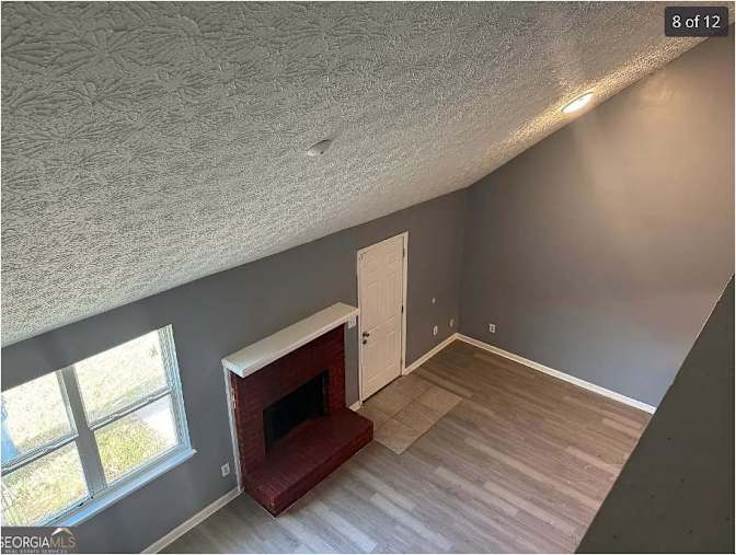 Alcove Rooms's room