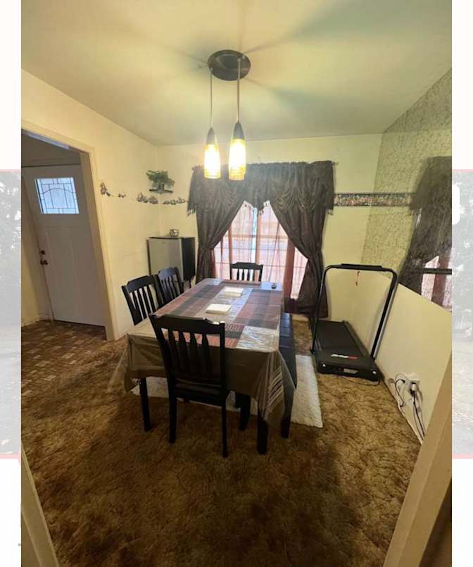 Mellaneno Smith's room