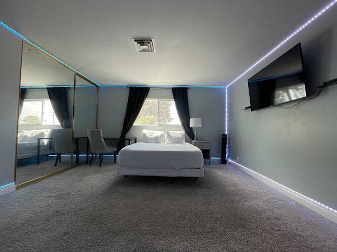 Chenoa's room