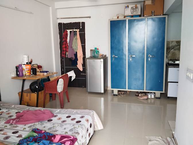 Shivangi Chauhan's room