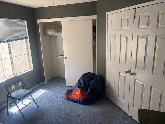 Lee's room