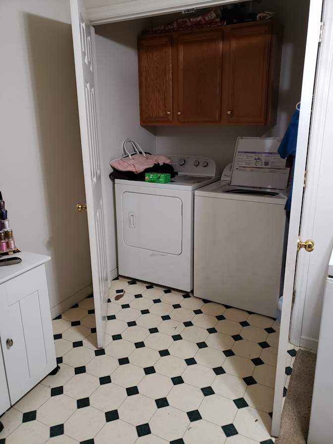 BILLIE's room