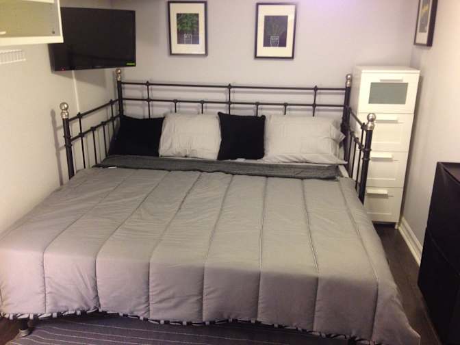 Nick Sarkovski's room