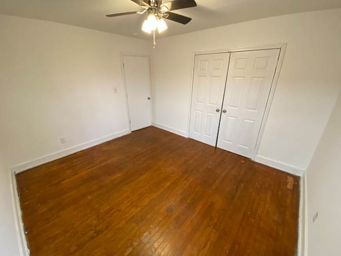 Alcove Rooms's room