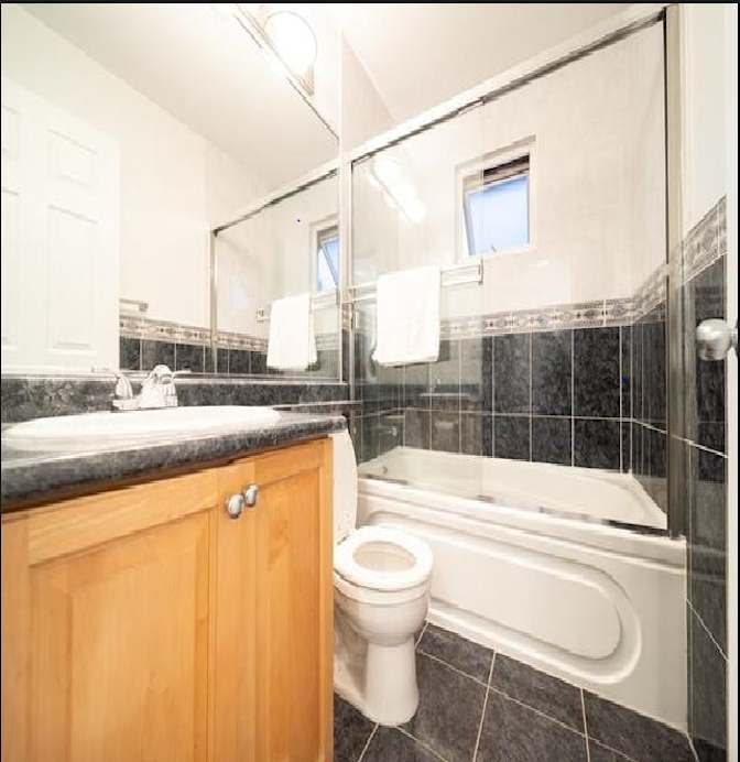 Vancouver Home's room