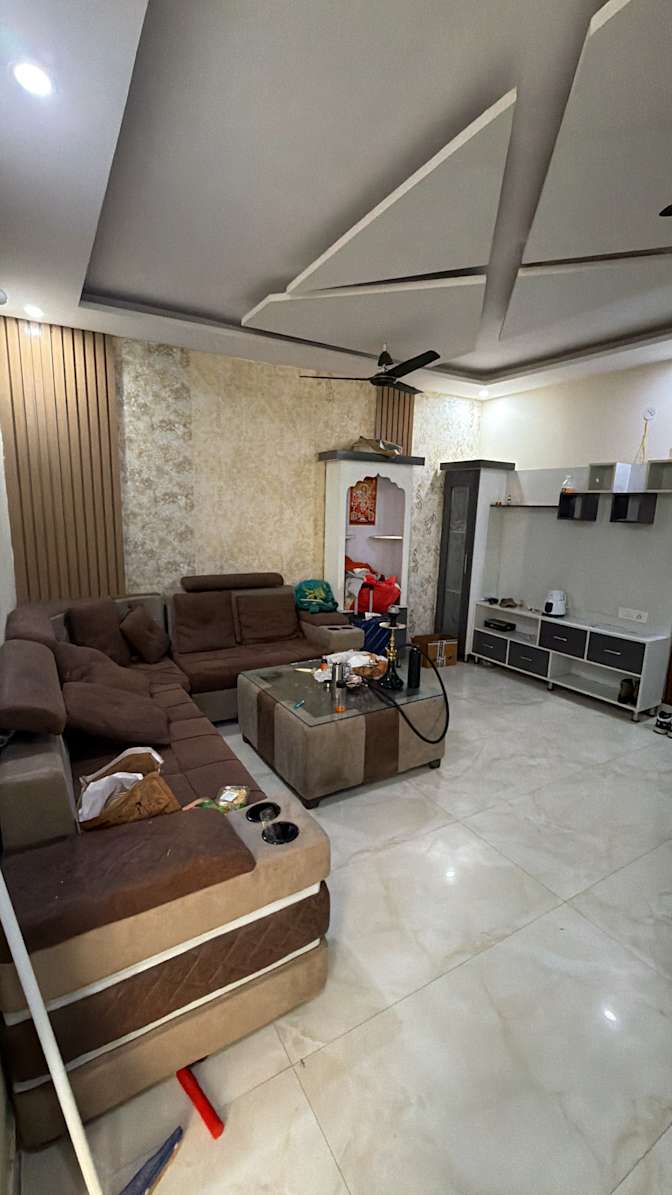 Lovish Arora's room