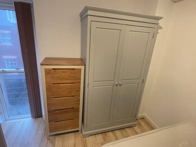 Vivian Reynolds's room