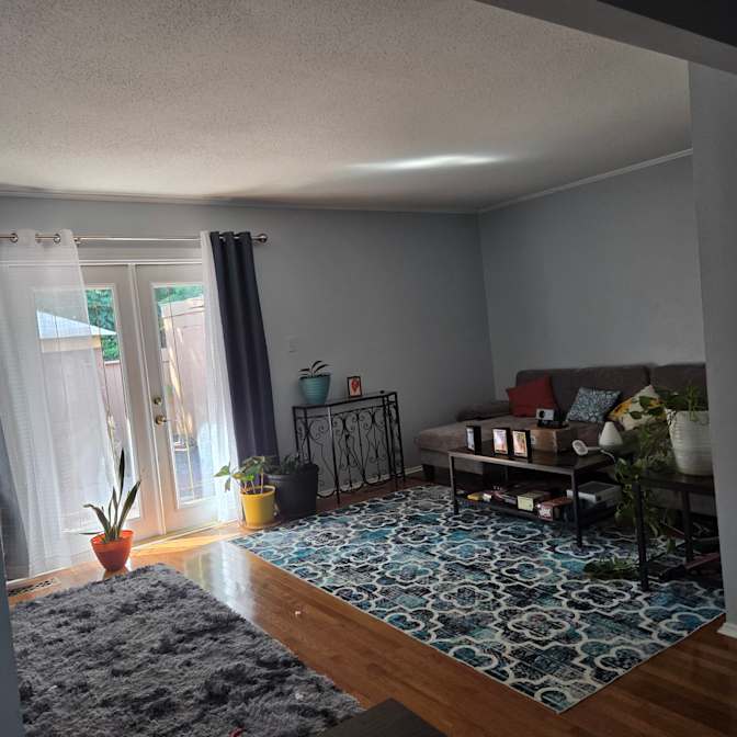 Sandee's room