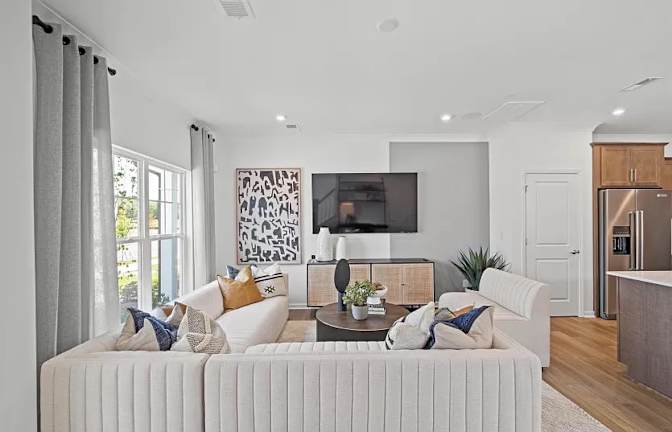 Alcove Rooms's room