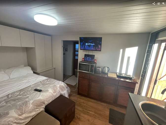 Gary's room