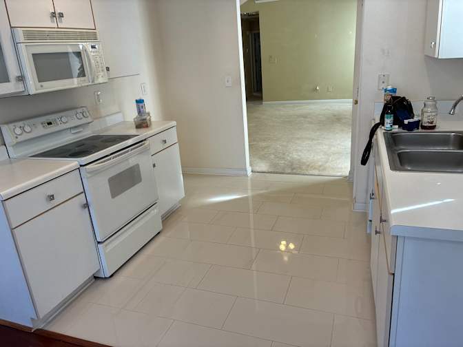 Alcove Rooms's room