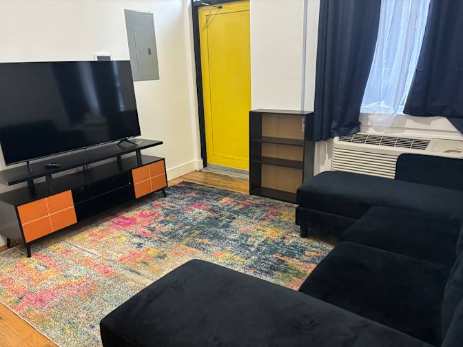 BROOKLYN APARTMENT SHARE LONG OR SHORT TERM's room